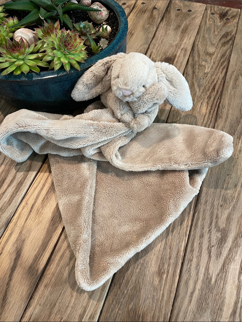 Jellycat Bashful Blush Bunny 5.9-Inch Plushie & Soother Blanket Beige